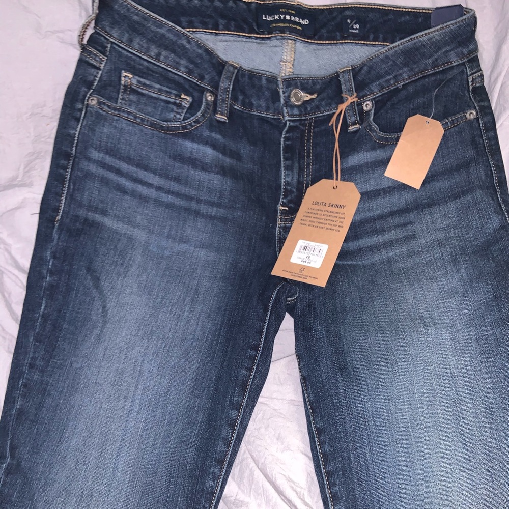 Brand new Lucky Brand jeans. Never worn w/tags!